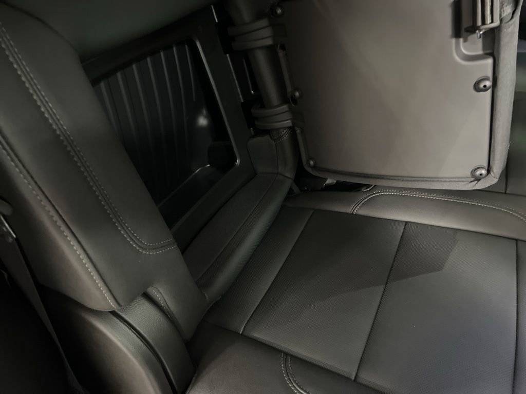 Certified 2024 Chevrolet Silverado 1500 LTZ AWD/4WD image 20