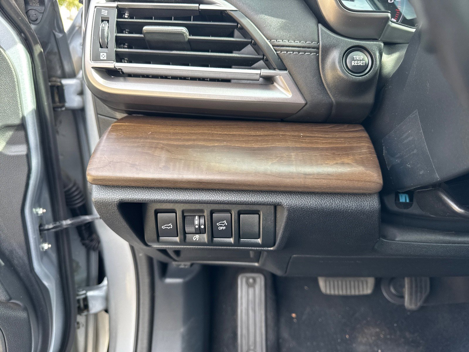 Used 2022 Subaru Outback Limited image 15