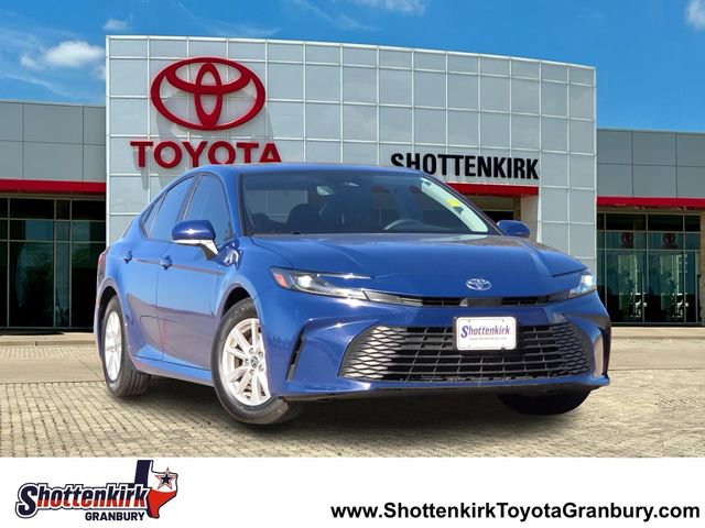 Used 2025 Toyota Camry LE w/ Convenience Package FWD video 1