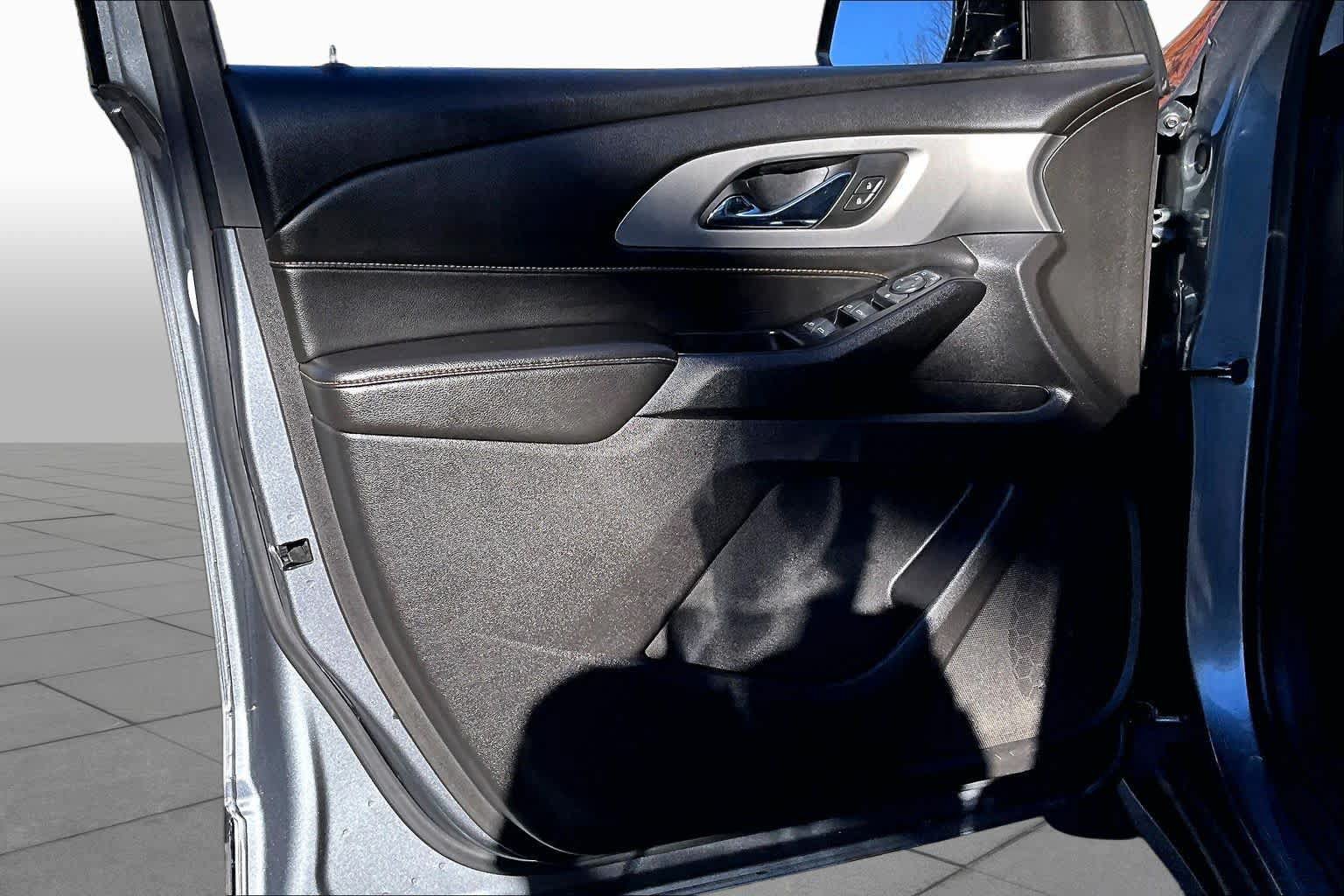 Used 2019 Chevrolet Traverse LS AWD/4WD image 22