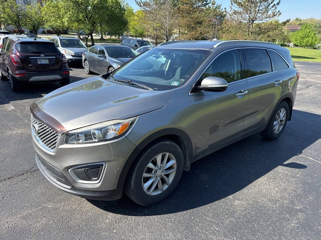 Used 2016 Kia Sorento LX w/ LX Convenience Package AWD/4WD image 3