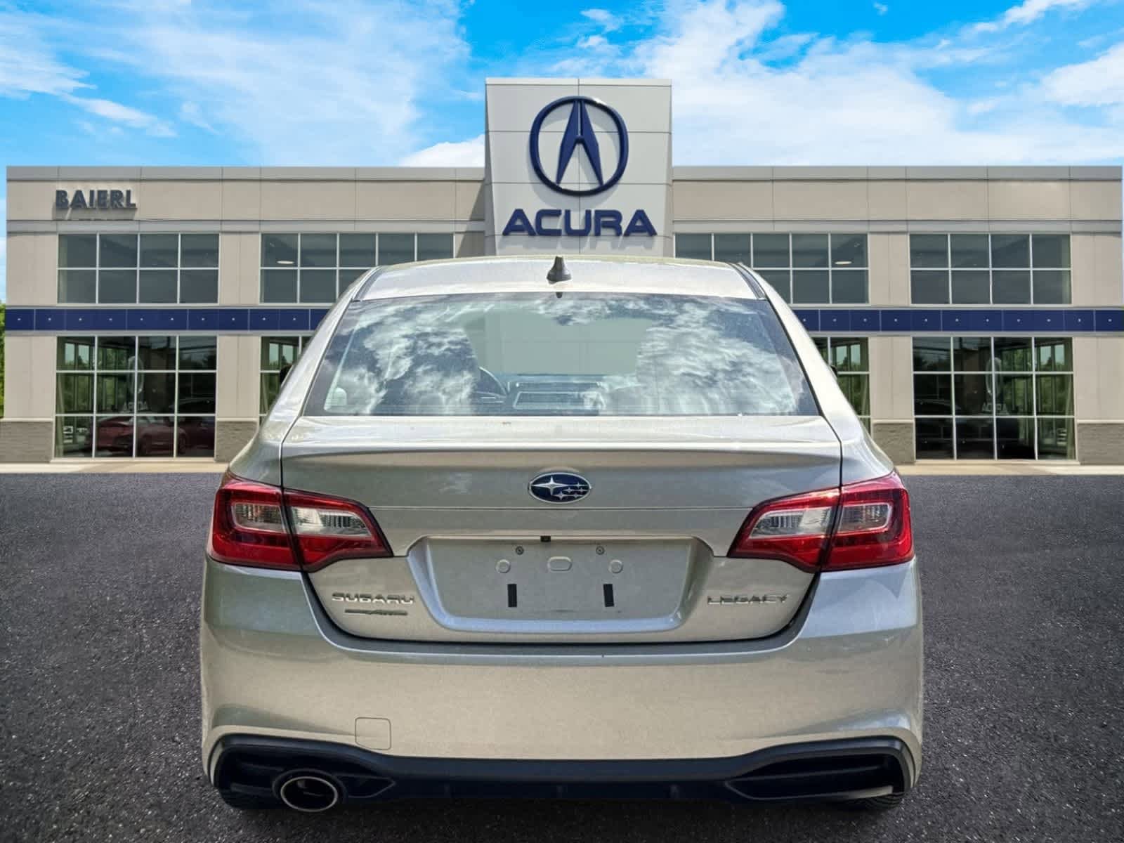 Used 2018 Subaru Legacy 2.5i Limited w/ Popular Package #2A AWD/4WD image 4