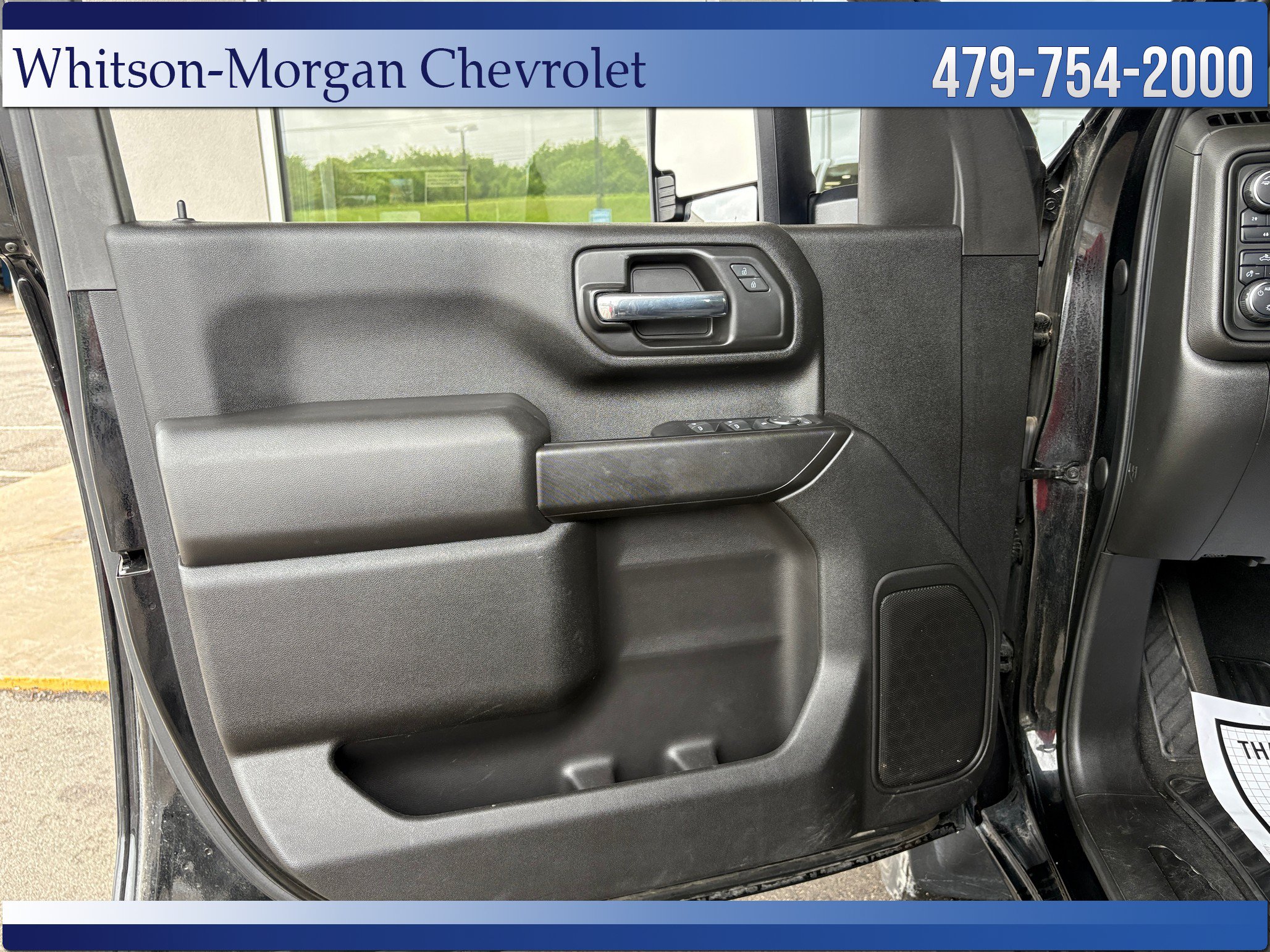 Used 2022 Chevrolet Silverado 2500 Custom w/ Custom Convenience Package AWD/4WD image 15