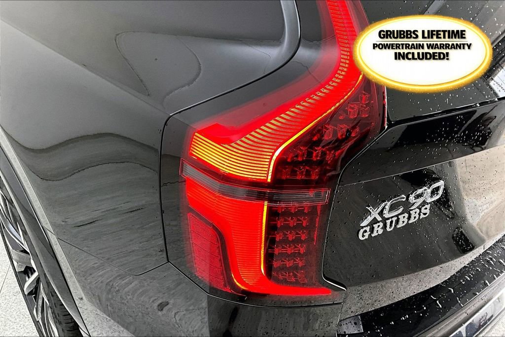 New 2026 Volvo XC90 T8 Core image 39