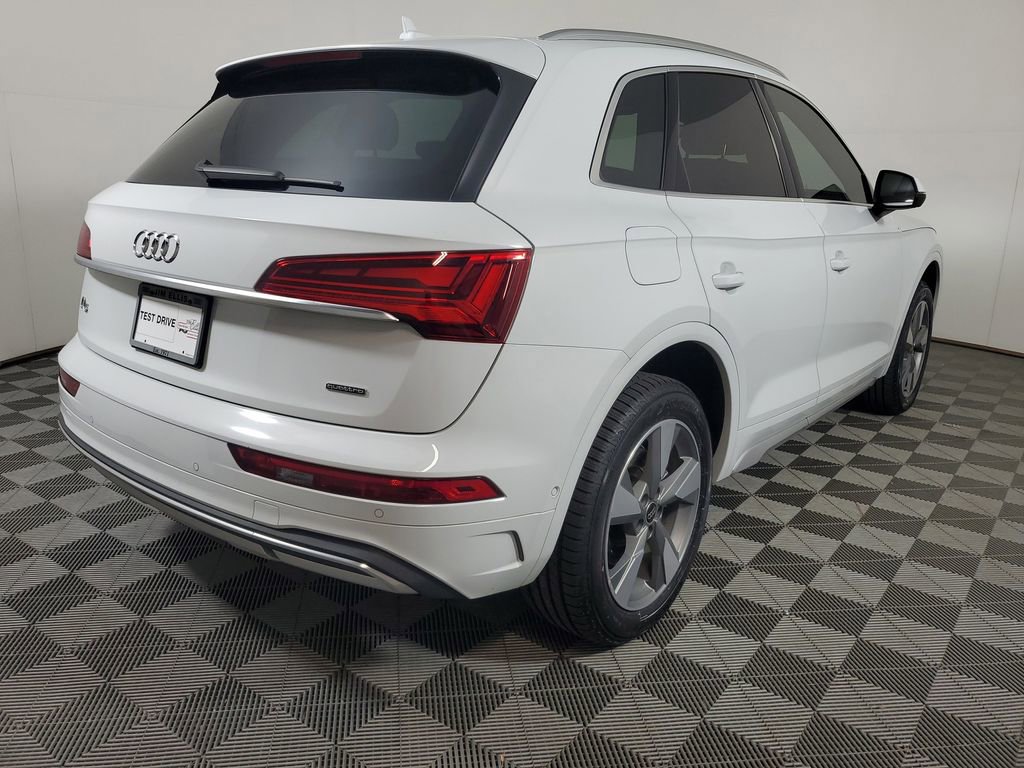Used 2024 Audi Q5 Prestige w/ Prestige Package AWD/4WD image 6