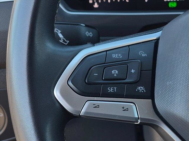 Used 2024 Volkswagen Tiguan SE FWD image 11