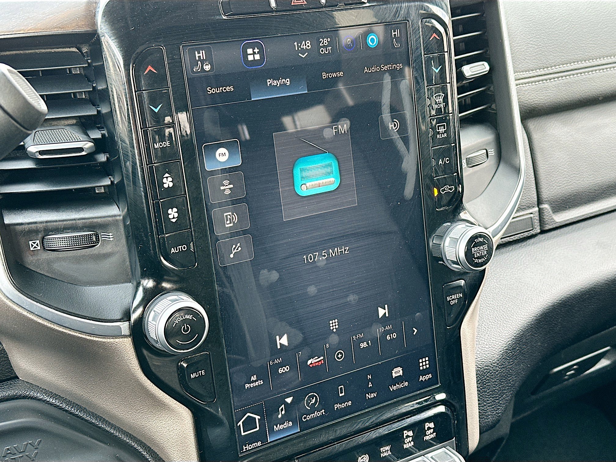 Used 2024 RAM 2500 Laramie image 21