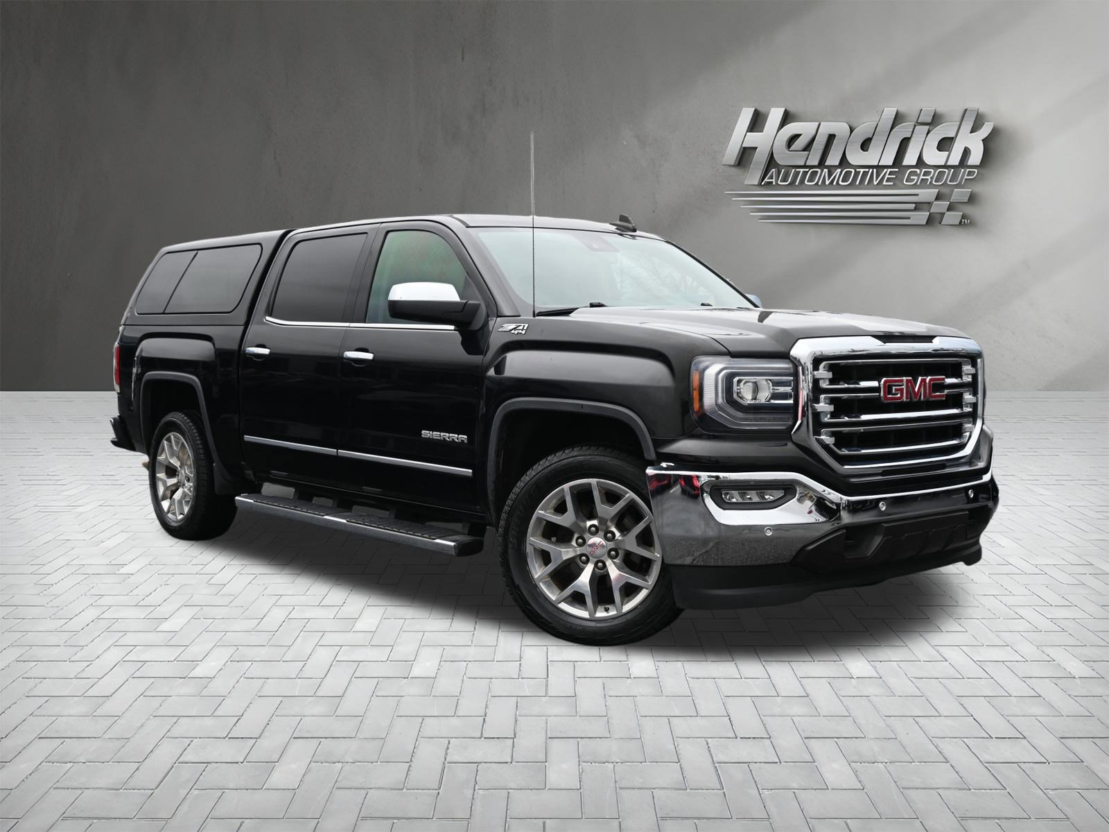 Used 2018 GMC Sierra 1500 SLT image 2