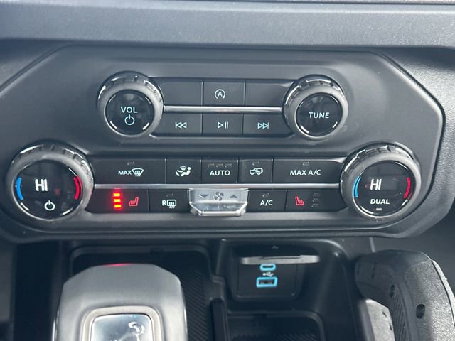 New 2025 Ford Bronco Big Bend w/ Black Diamond Package image 24