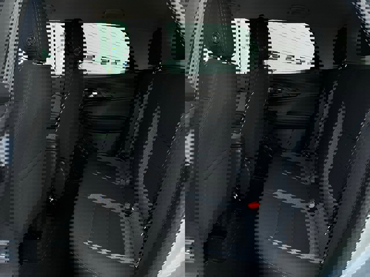 Used 2025 Chevrolet TrailBlazer LT image 11