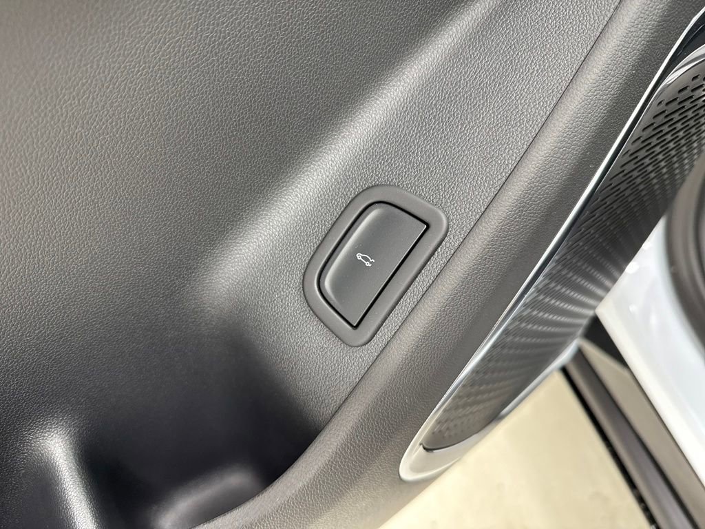 New 2026 Chevrolet Traverse RS image 23