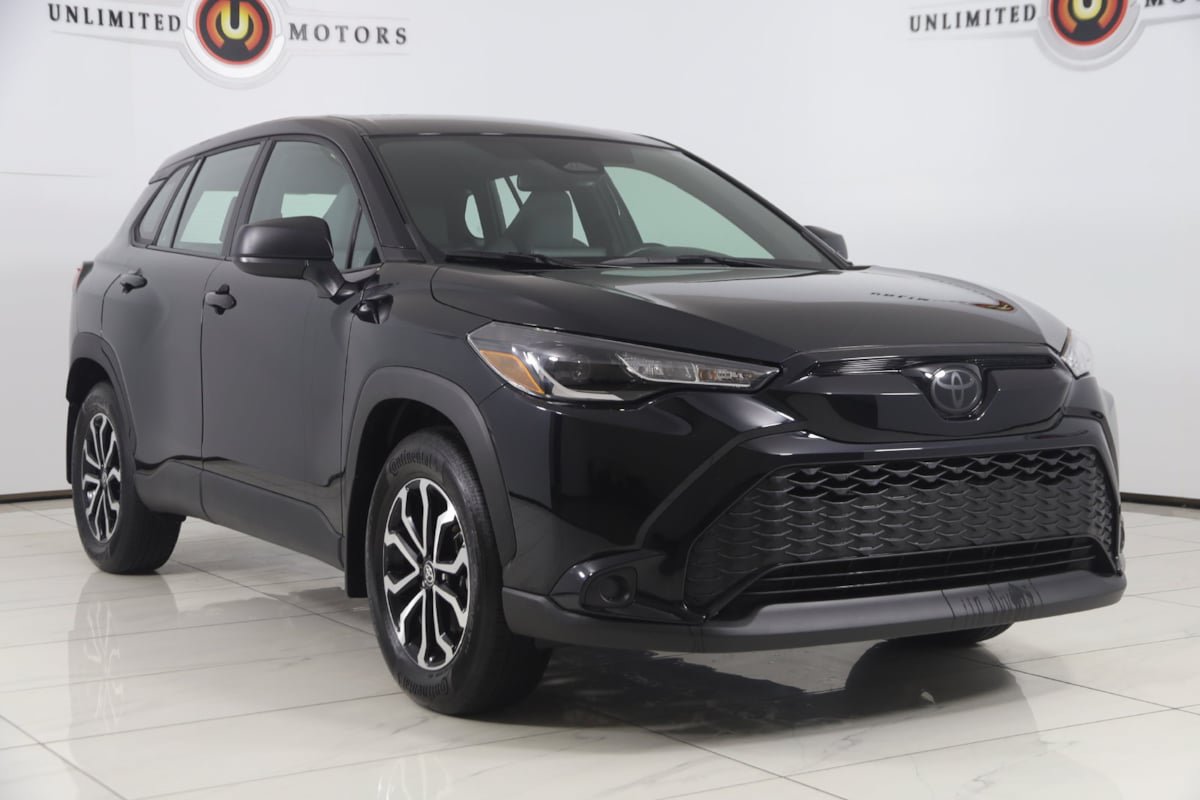 Used 2025 Toyota Corolla Cross AWD Hybrid image 17