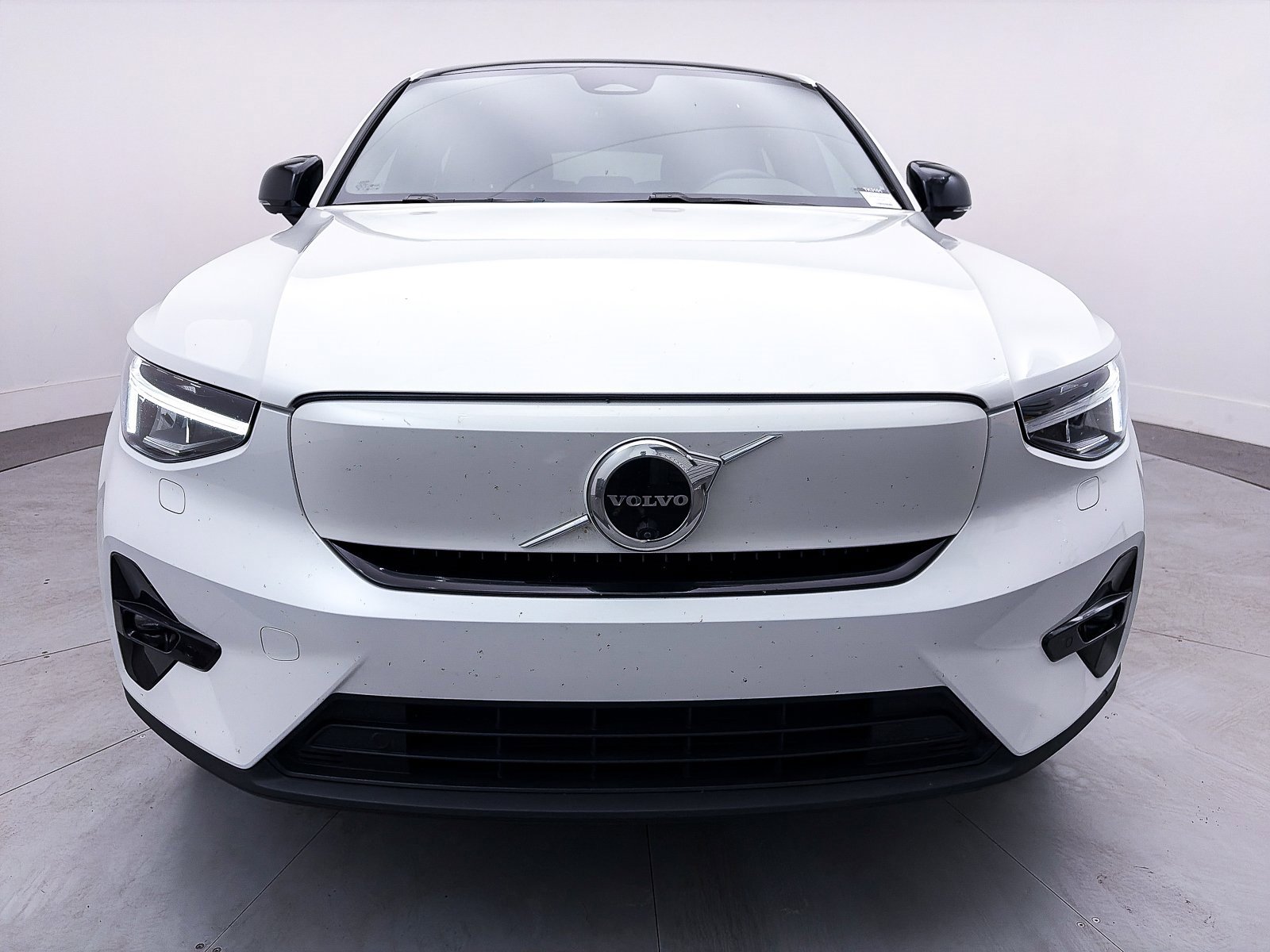 Used 2023 Volvo C40 P8 Recharge Ultimate image 11