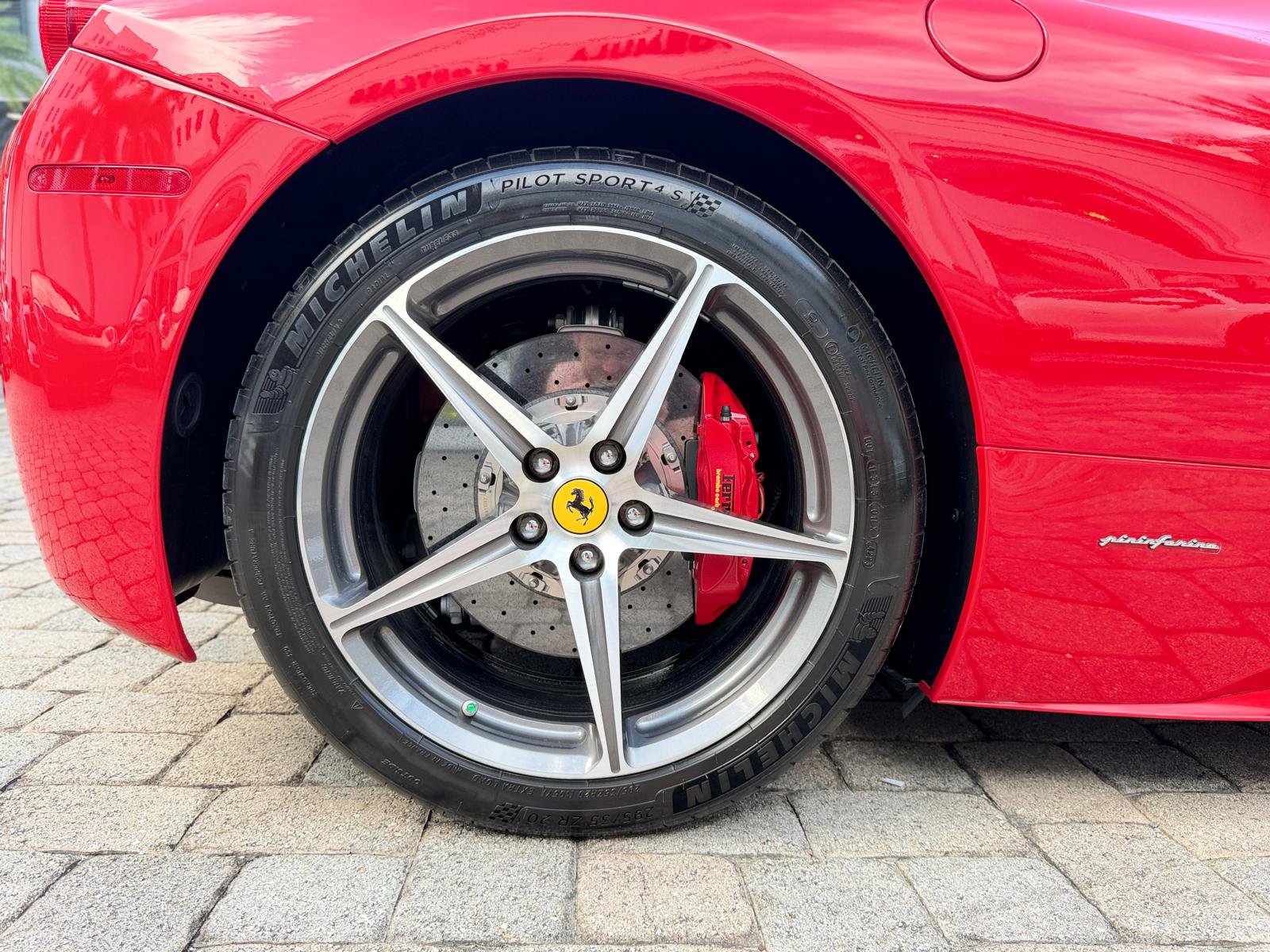 Used 2015 Ferrari 458 Spider RWD image 34