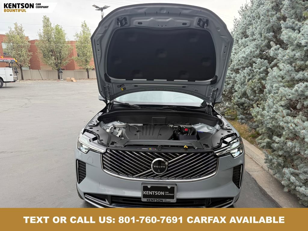 Used 2025 Volvo XC90 B5 Plus AWD/4WD image 39