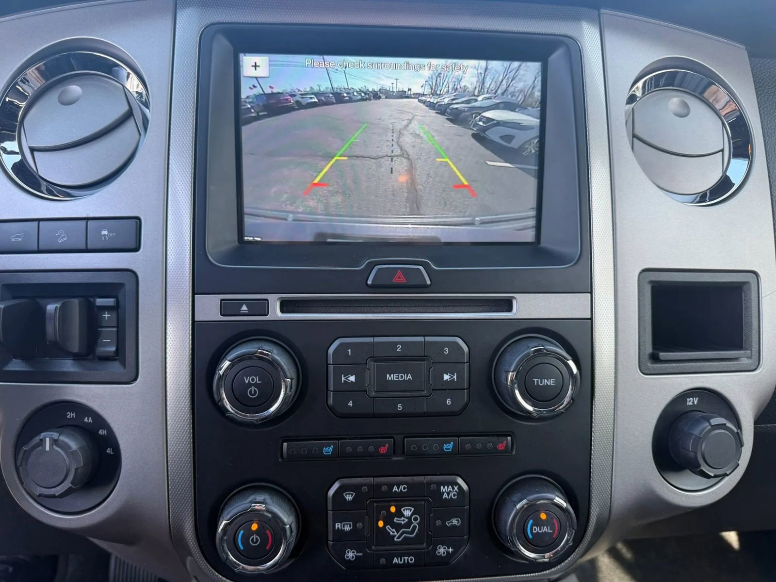 Used 2017 Ford Expedition EL XLT w/ Equipment Group 202A AWD/4WD image 23