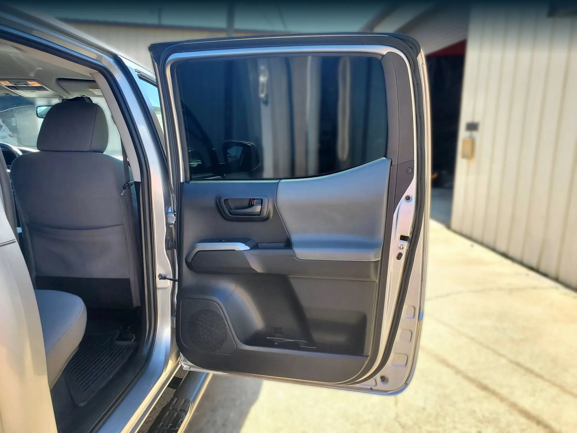 Used 2019 Toyota Tacoma SR5 RWD image 23