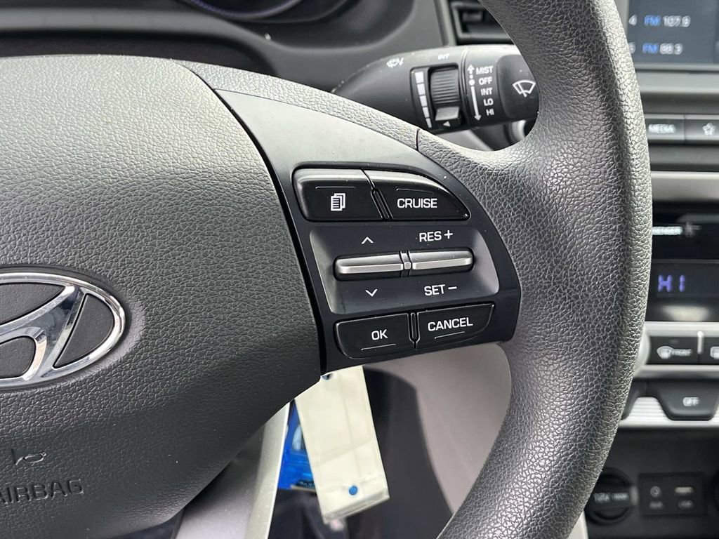 Used 2020 Hyundai Elantra SEL image 24