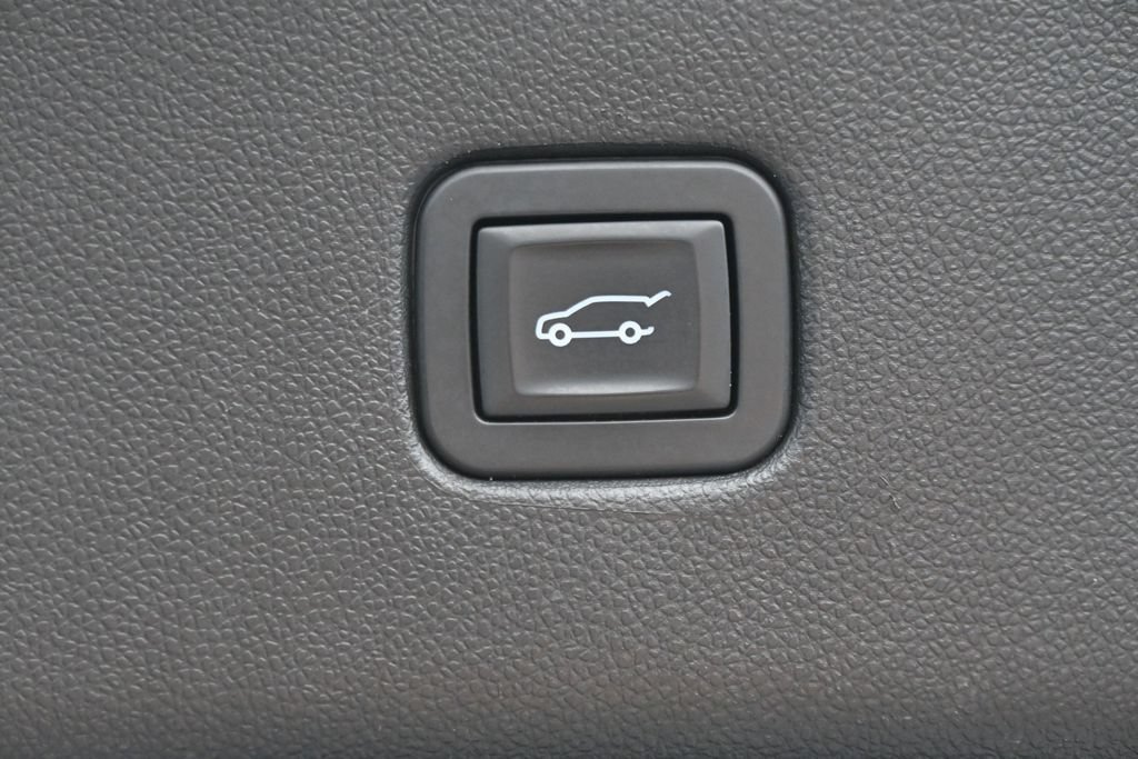 Used 2019 Chevrolet Blazer Premier w/ Sun and Wheels Package AWD/4WD image 28