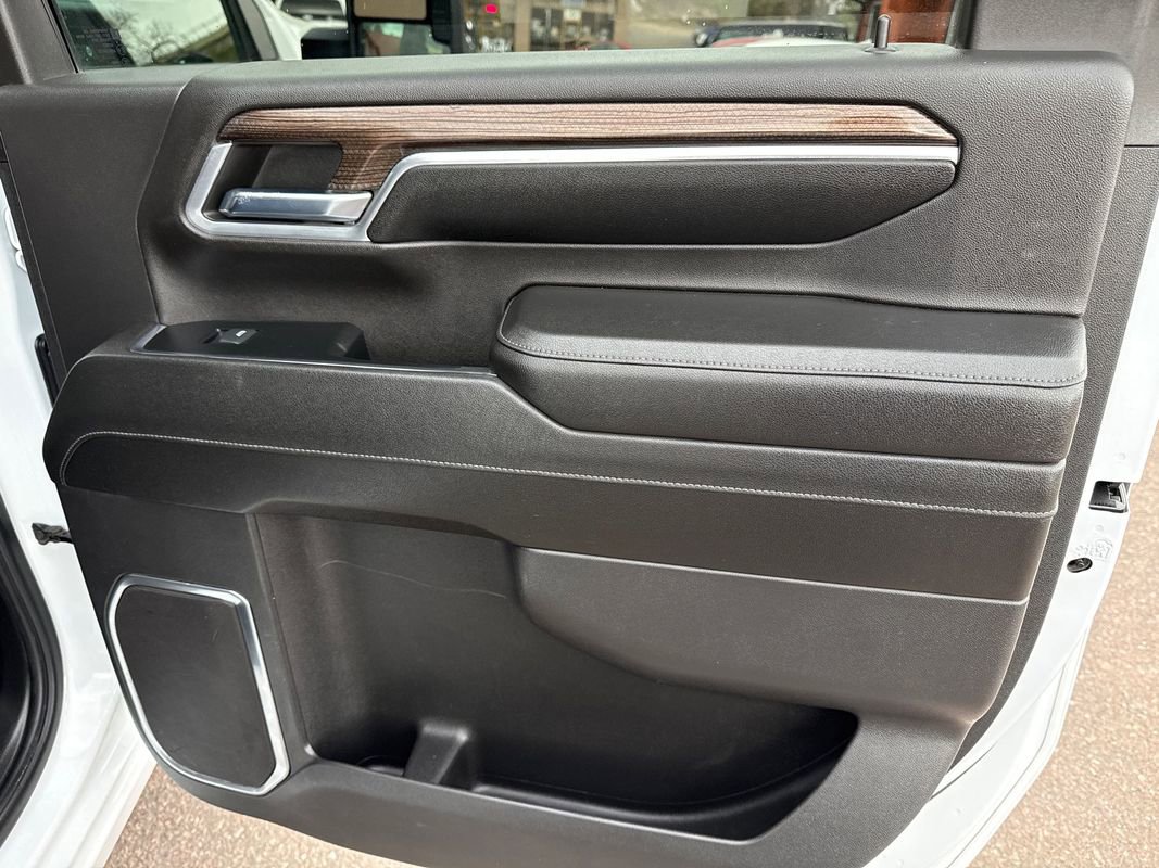 Used 2024 Chevrolet Silverado 2500 LT image 31