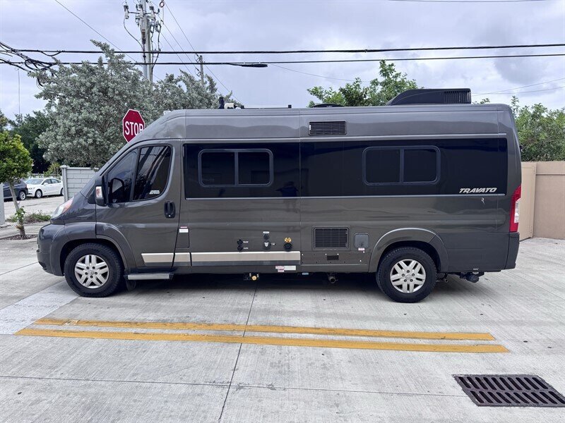 Used 2016 RAM ProMaster 3500 w/ Premium Appearance Group FWD image 7