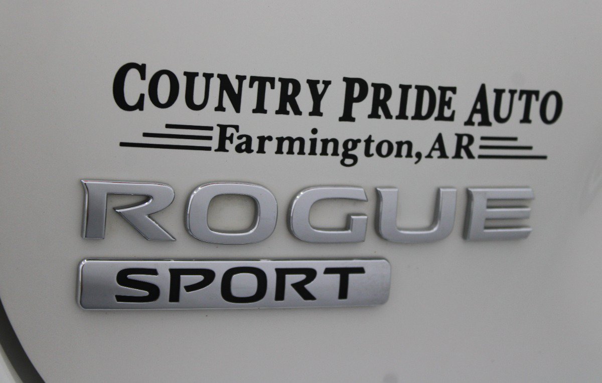 Used 2020 Nissan Rogue Sport SL FWD image 31