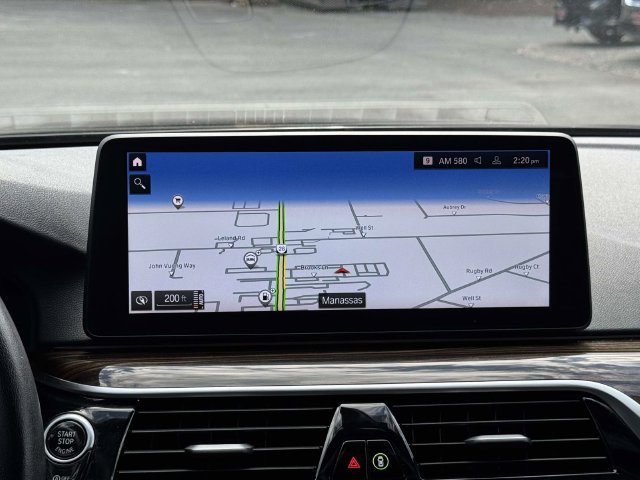 Used 2023 BMW 530i xDrive w/ Premium Package AWD/4WD image 2
