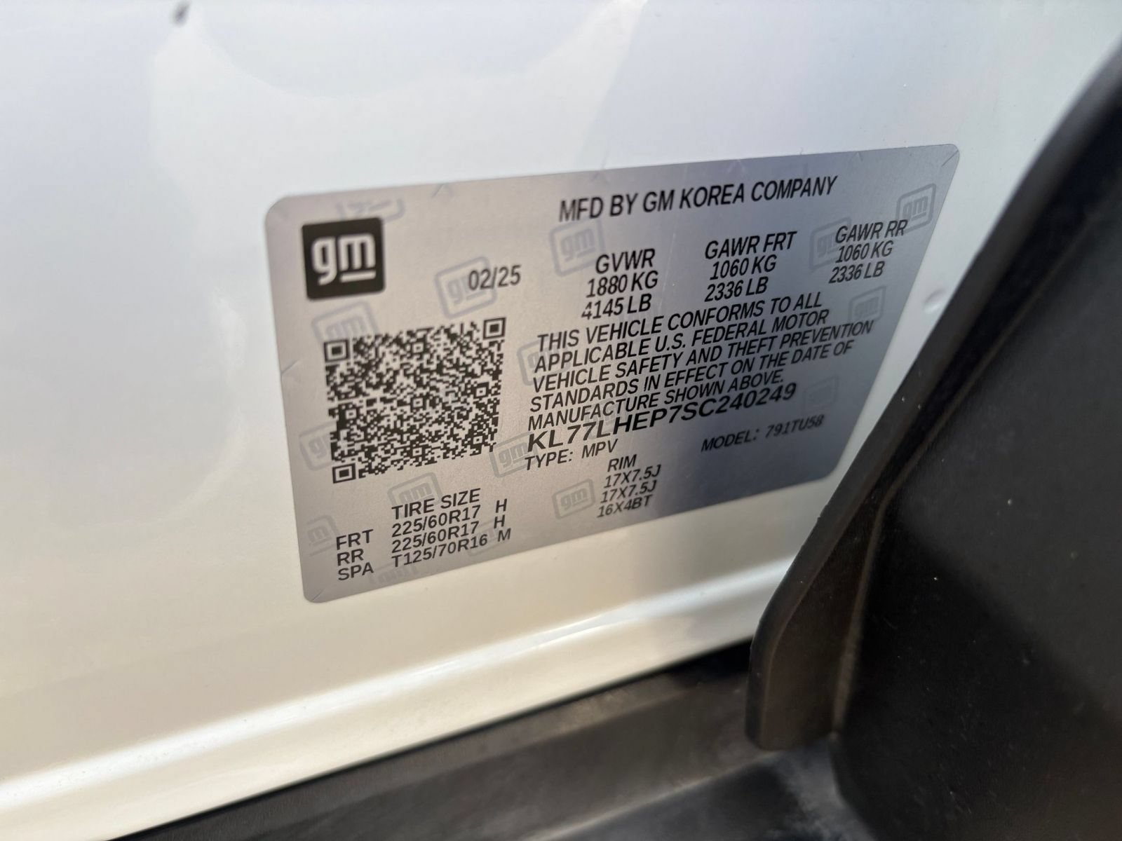 Used 2025 Chevrolet Trax LT w/ LT Convenience Package FWD image 23