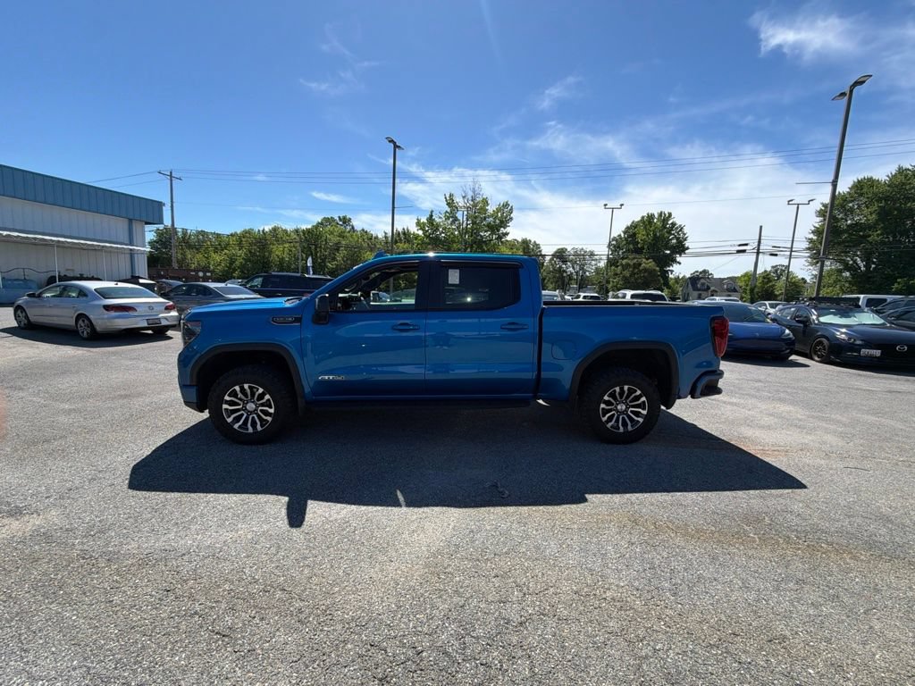 Used 2022 GMC Sierra 1500 AT4 w/ AT4 Premium Package AWD/4WD image 8