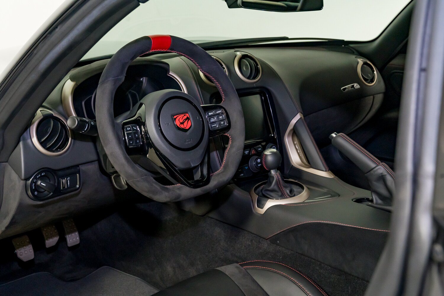 Used 2016 Dodge Viper GTC w/ ACR Package RWD image 18