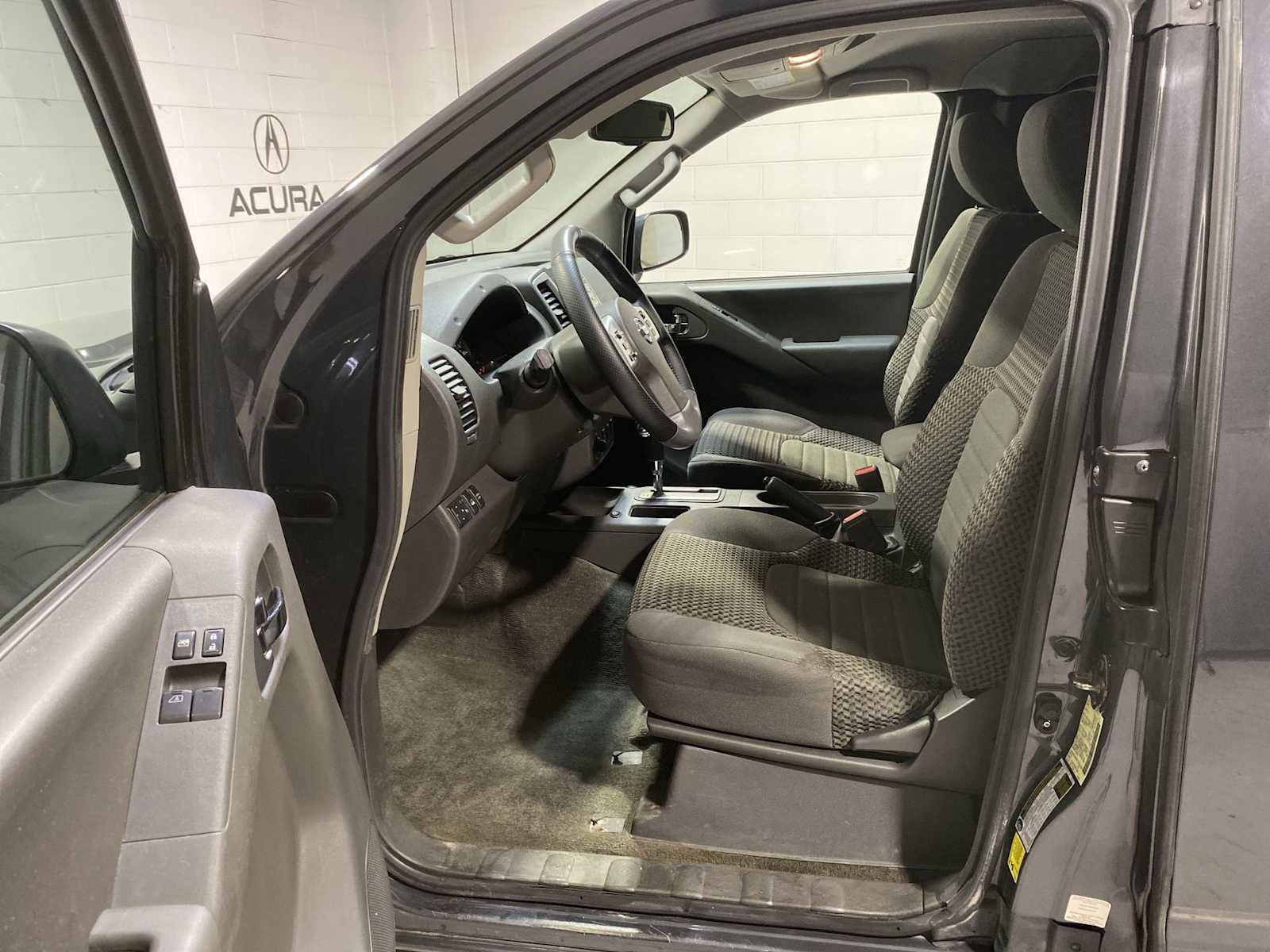 Used 2013 Nissan Frontier SV w/ SV Value Truck Pkg AWD/4WD video 2