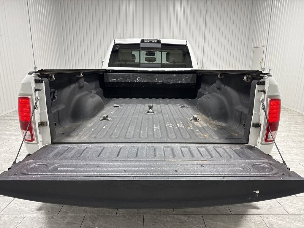 Used 2014 RAM 3500 Laramie RWD image 27