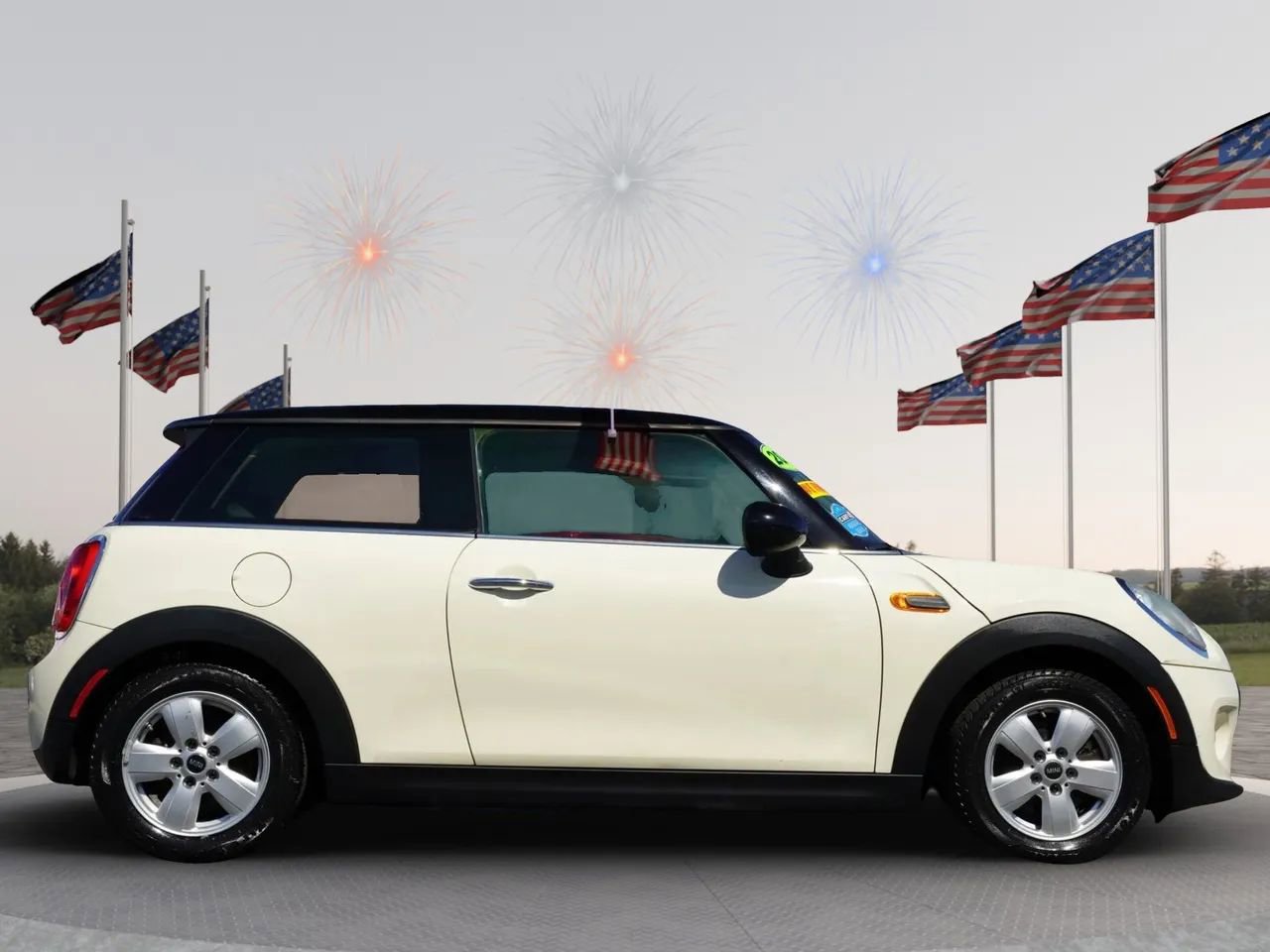 Used 2015 MINI Cooper 2-Door Hardtop image 5