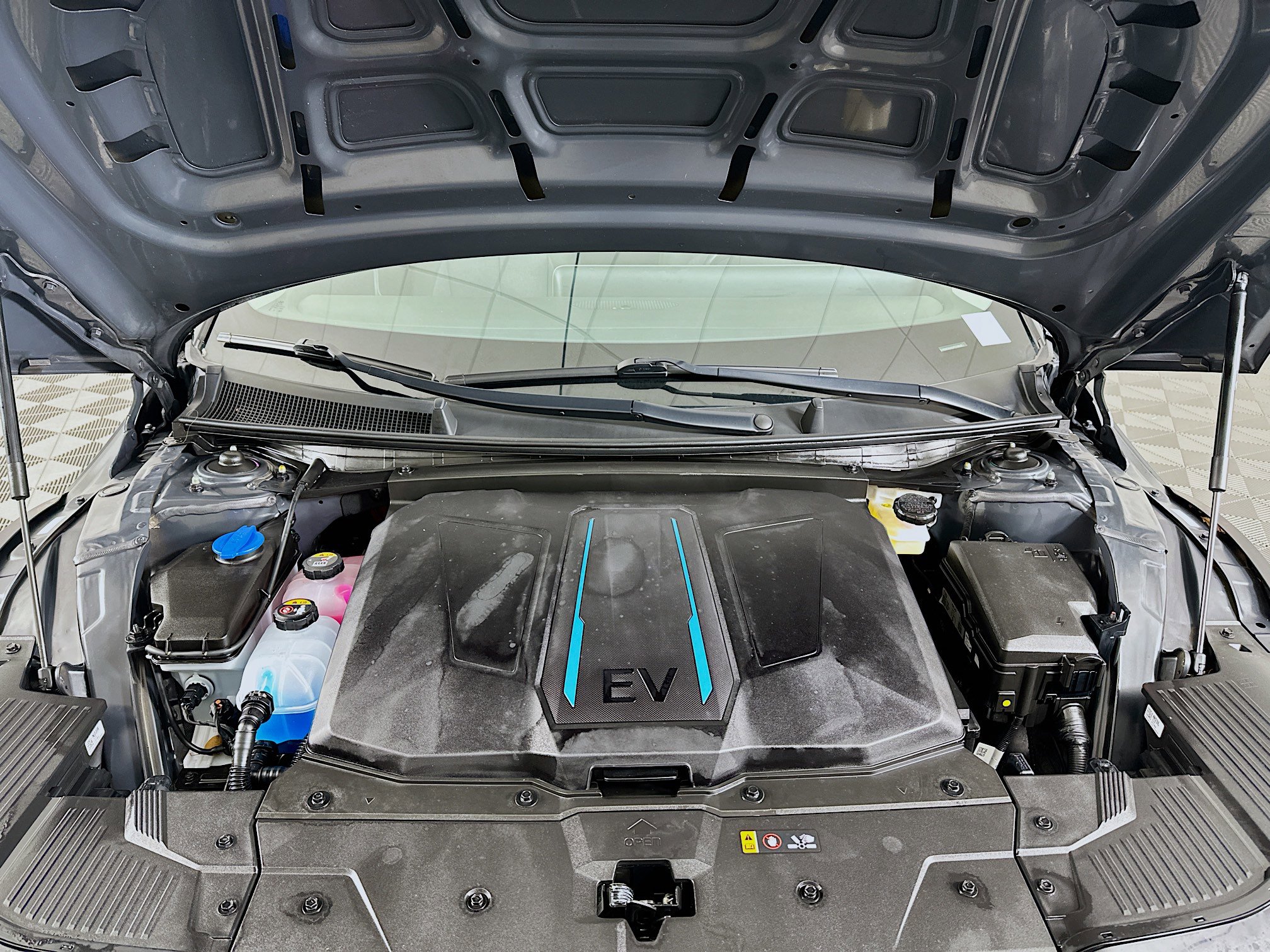 Used 2023 Hyundai Ioniq 5 SE image 32