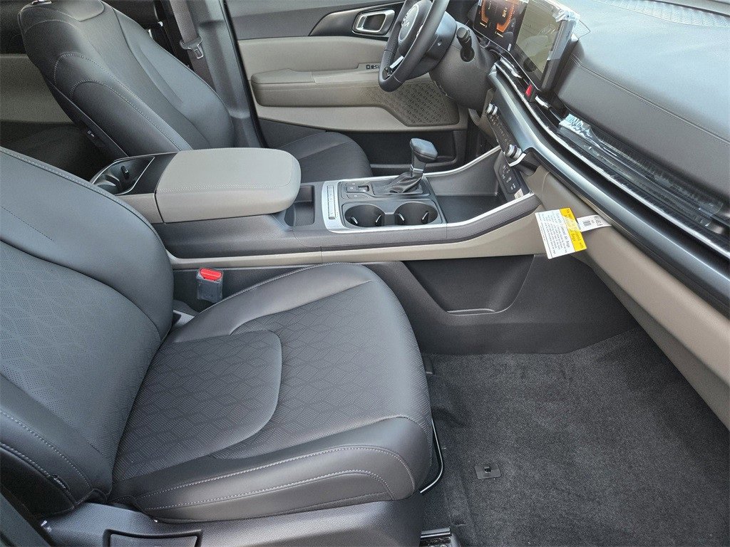 New 2026 Kia Carnival image 9