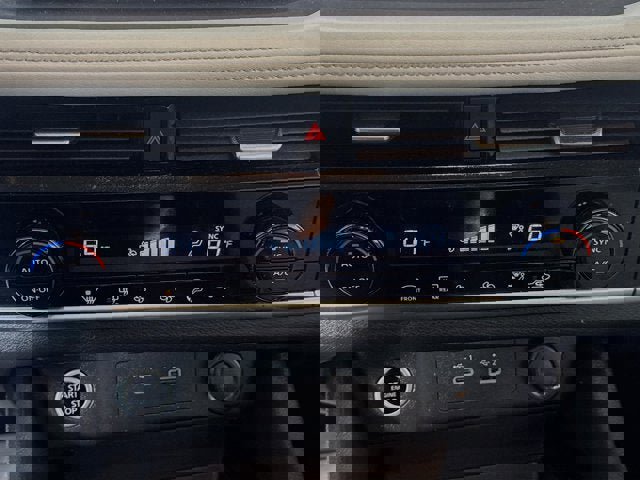 Used 2021 Nissan Rogue SV image 13