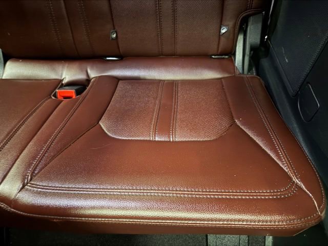 Used 2024 Ford Expedition Limited image 21