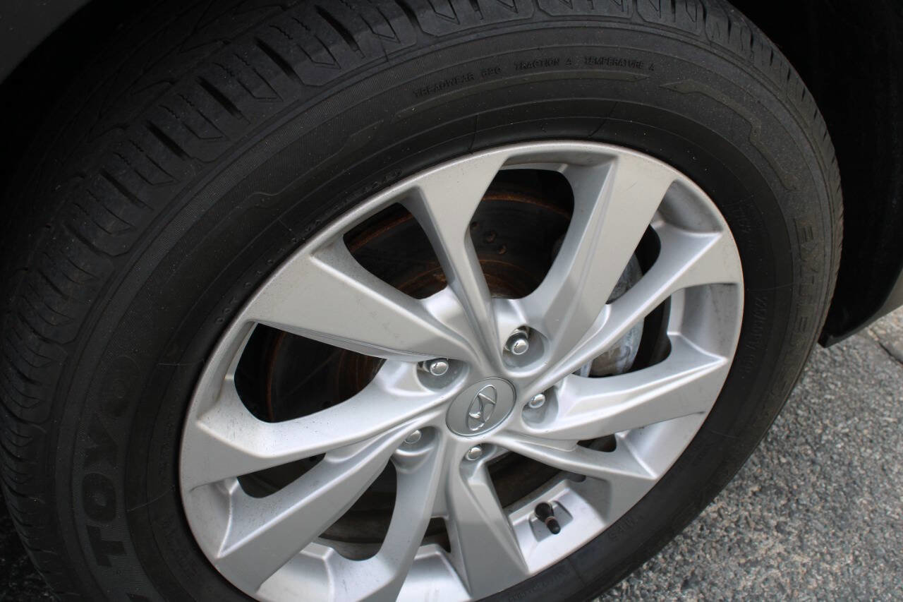 Used 2020 Hyundai Tucson SE image 14