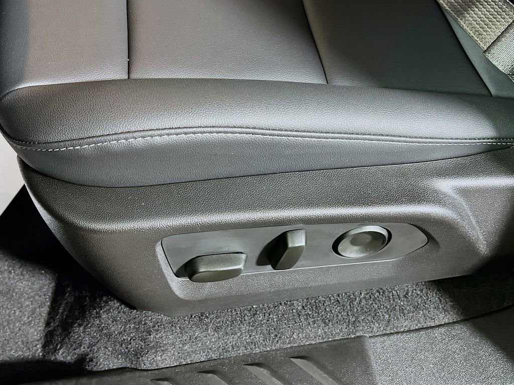 New 2026 GMC Canyon Elevation w/ Convenience Package AWD/4WD image 15