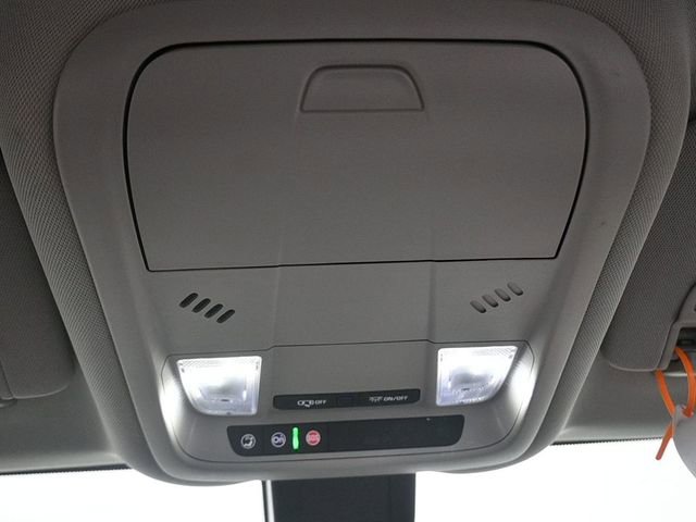 Used 2023 Chevrolet Equinox LT w/ Driver Convenience Package image 13