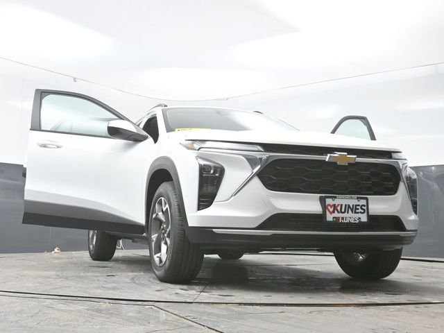 New 2026 Chevrolet Trax LT w/ Driver Confidence Package image 66