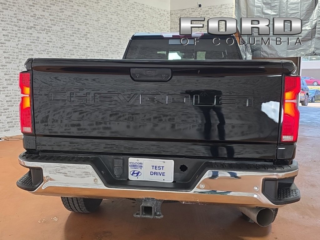 Used 2024 Chevrolet Silverado 3500 LTZ w/ LTZ Convenience Package image 7