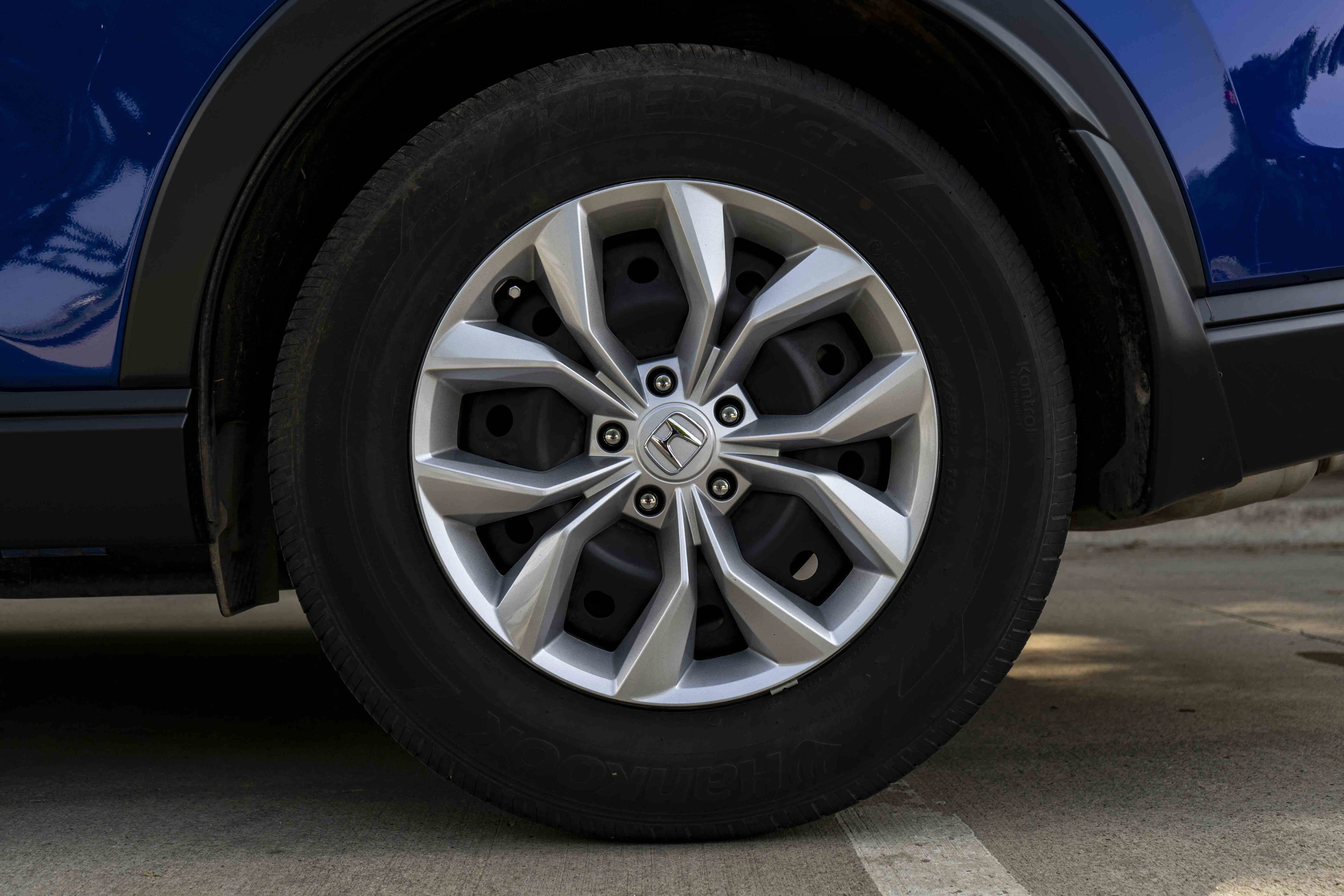 Used 2025 Honda CR-V LX image 15
