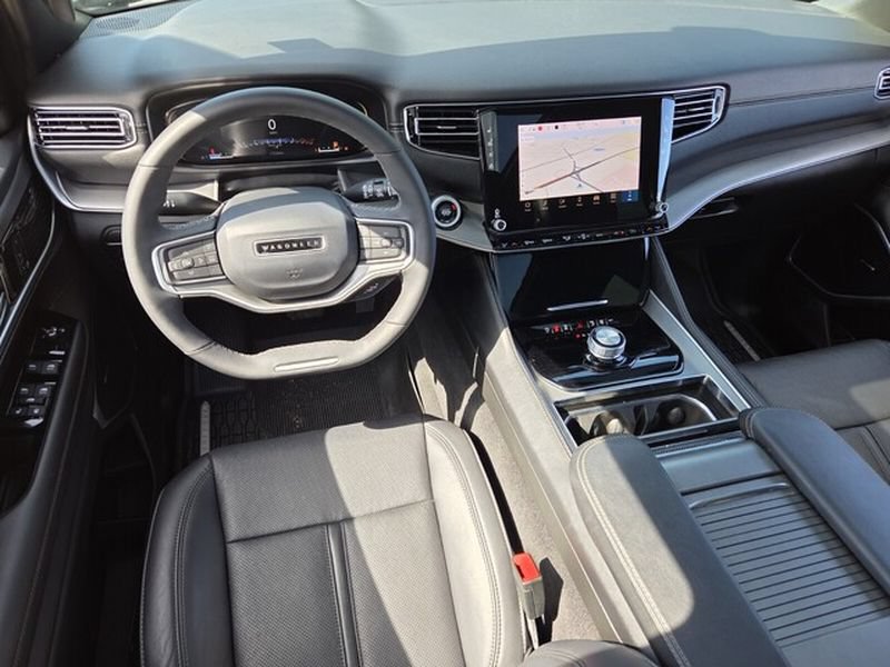 Used 2025 Jeep Wagoneer Series II w/ Premium Group I RWD image 10