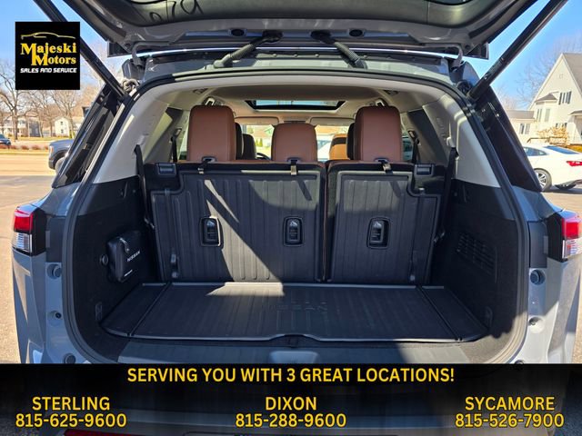 Used 2025 Nissan Pathfinder Platinum image 34