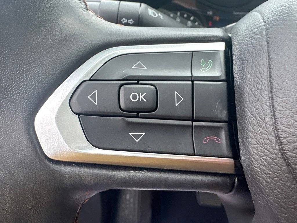 Certified 2022 Jeep Compass Limited w/ Sun and Sound Group AWD/4WD image 17