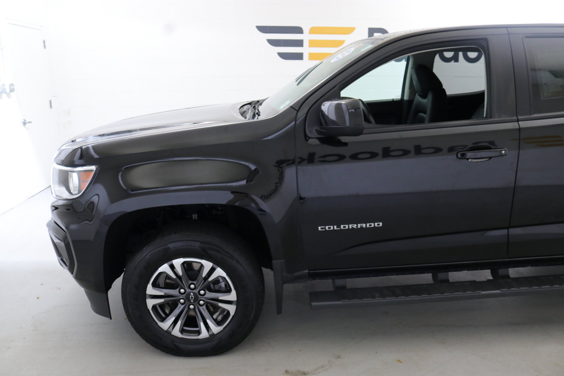 Used 2022 Chevrolet Colorado Z71 w/ Safety Package image 4