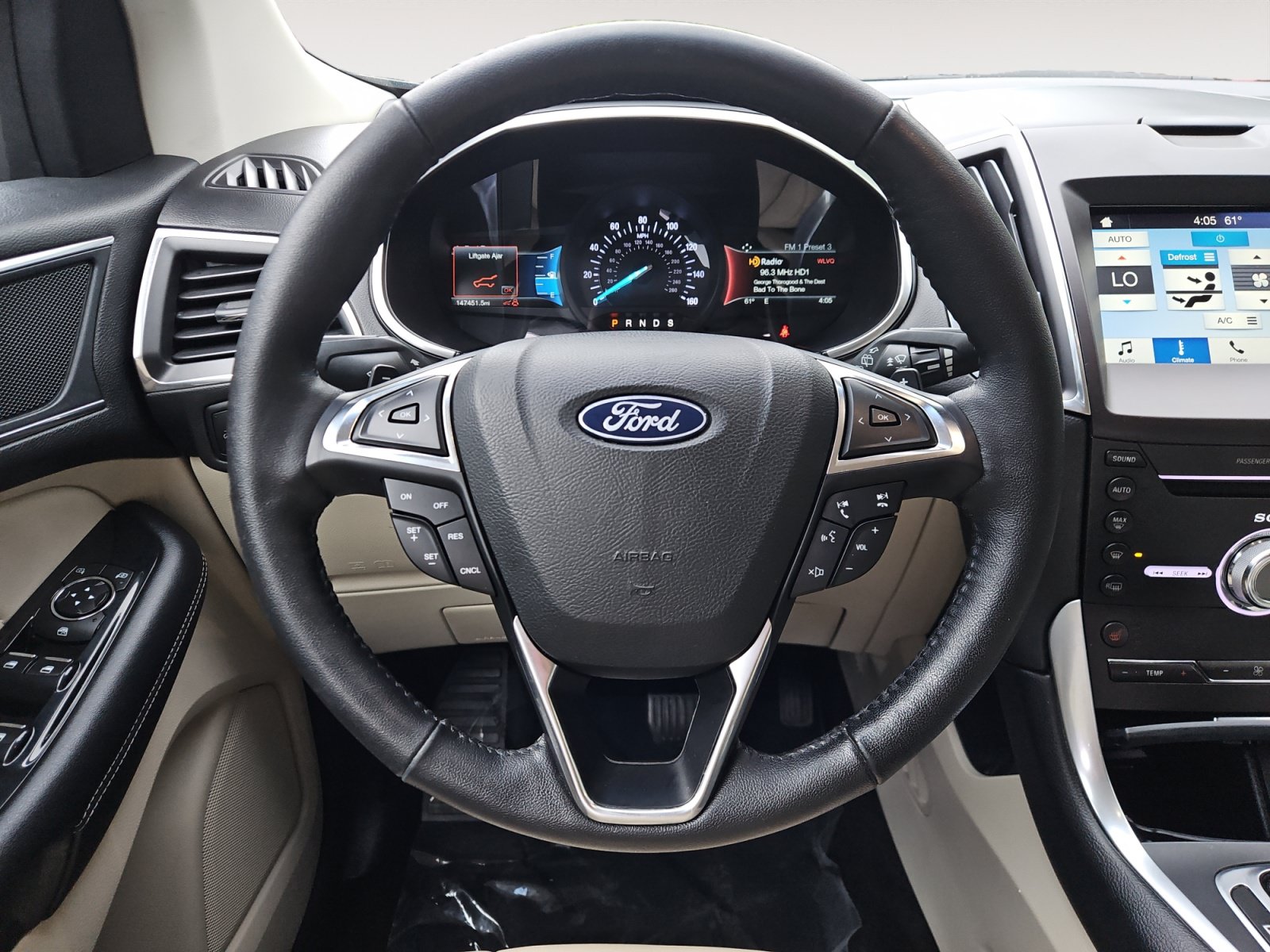 Used 2018 Ford Edge Titanium FWD image 12