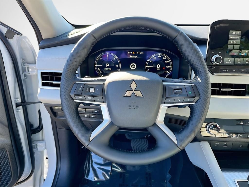 New 2025 Mitsubishi Outlander SEL image 12
