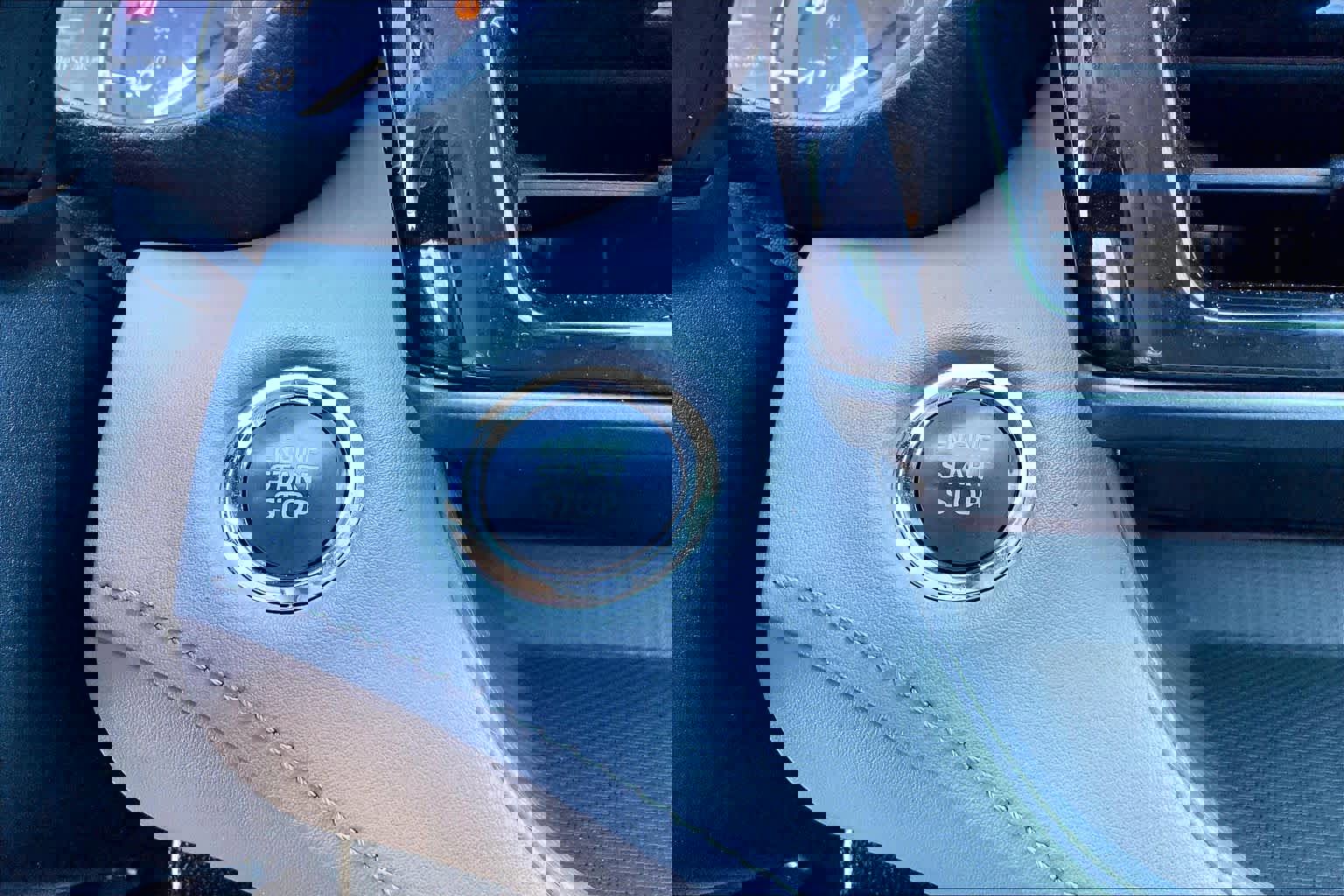 Used 2023 Toyota Highlander LE image 30